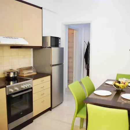 Angella House Apartman